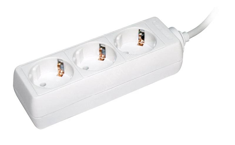 Удлинитель У03 3 места 2Р+РЕ/5.0 метра 3х1мм2 16А/250В CLASSIC IEK